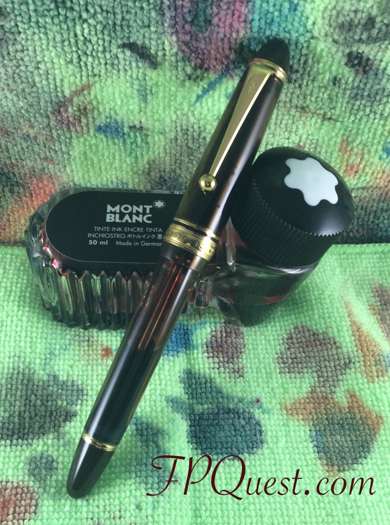 Pilot Custom 823 with Montblanc Boardeaux ink